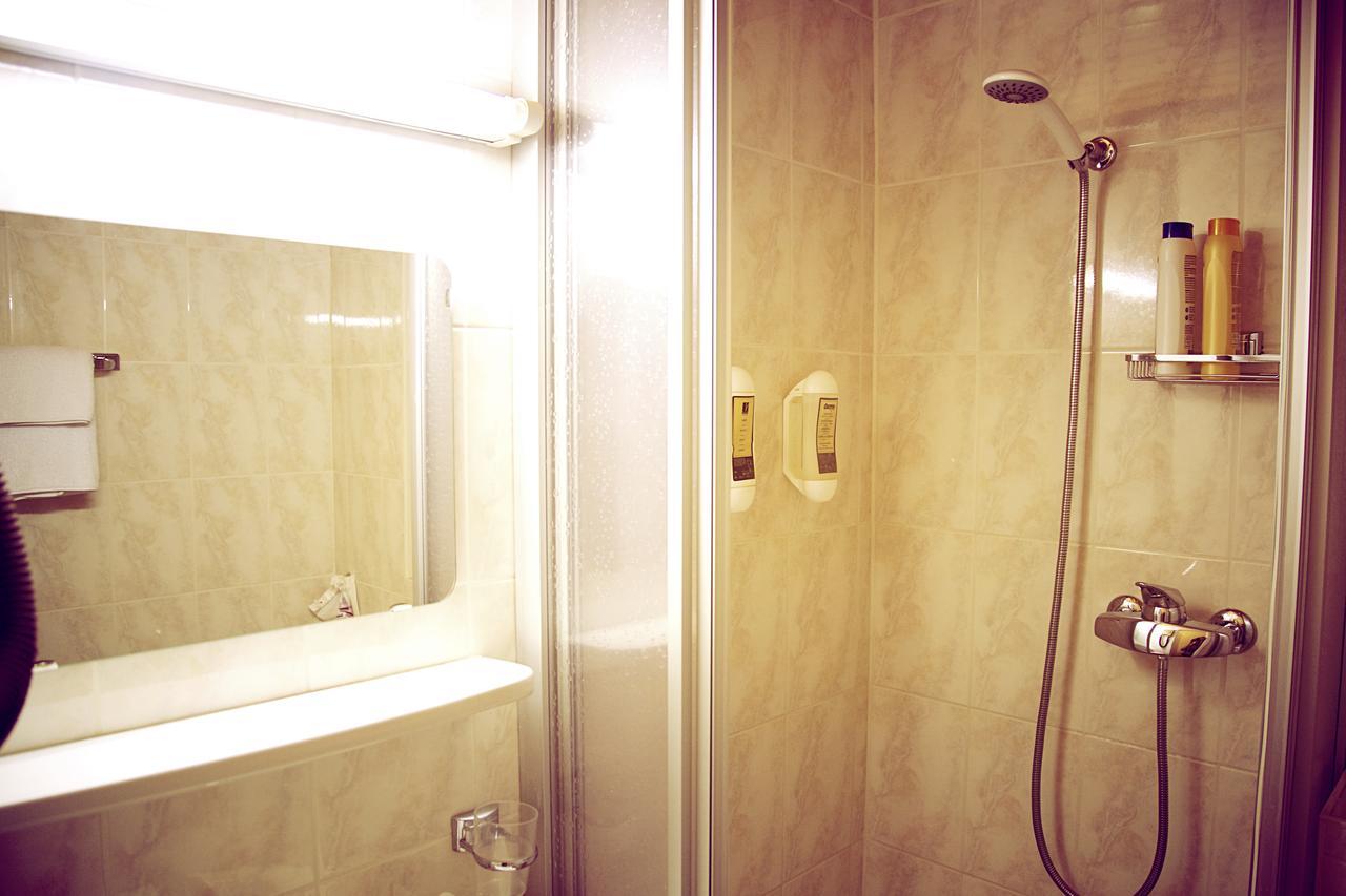 Hotel Leprince Geneva Ngoại thất bức ảnh